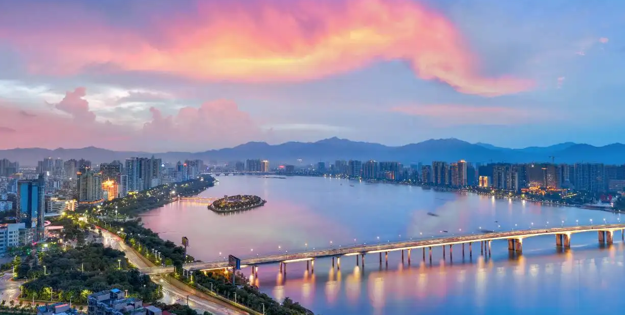 清遠(yuǎn)網(wǎng)站建設(shè)的技巧,網(wǎng)站建設(shè)的七個(gè)實(shí)用技巧分享!(圖1) 微信截圖_20220918100953.png